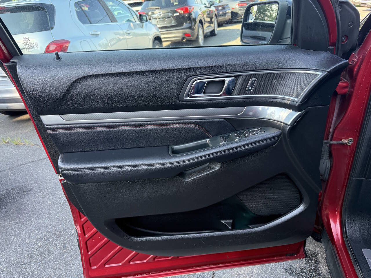 Used 2018 Ford Explorer Sport image 24