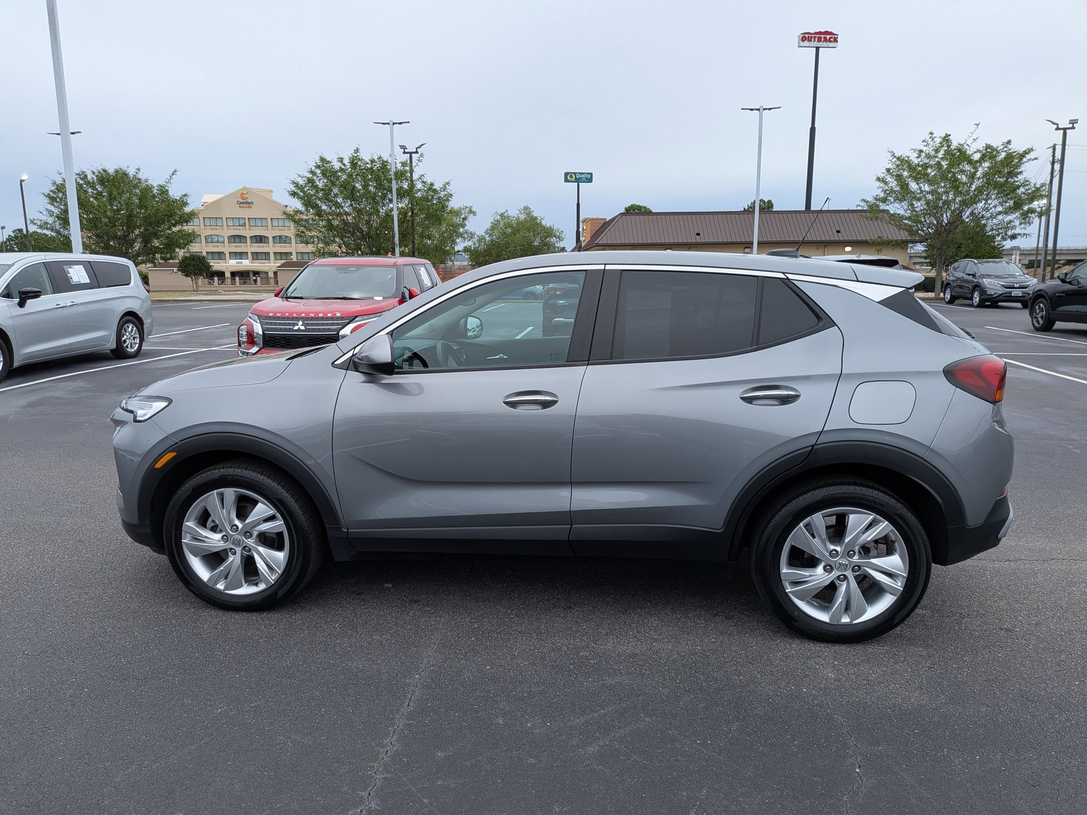 Used 2025 Buick Encore GX Preferred FWD image 6