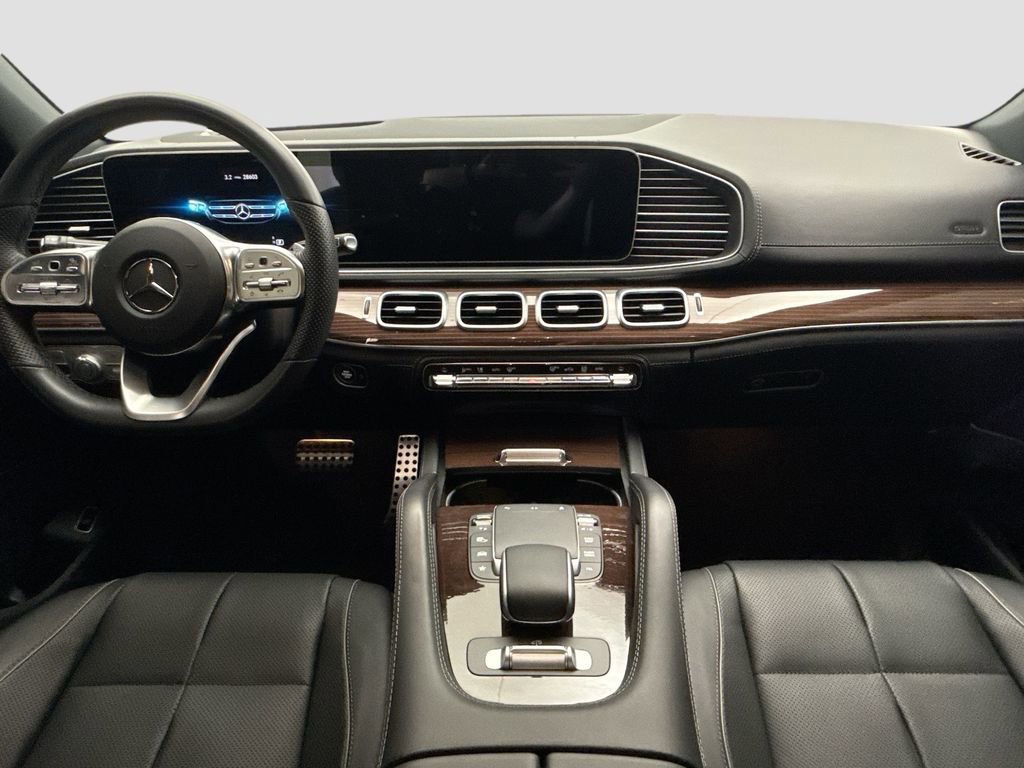 Used 2023 Mercedes-Benz GLS 580 4MATIC image 13