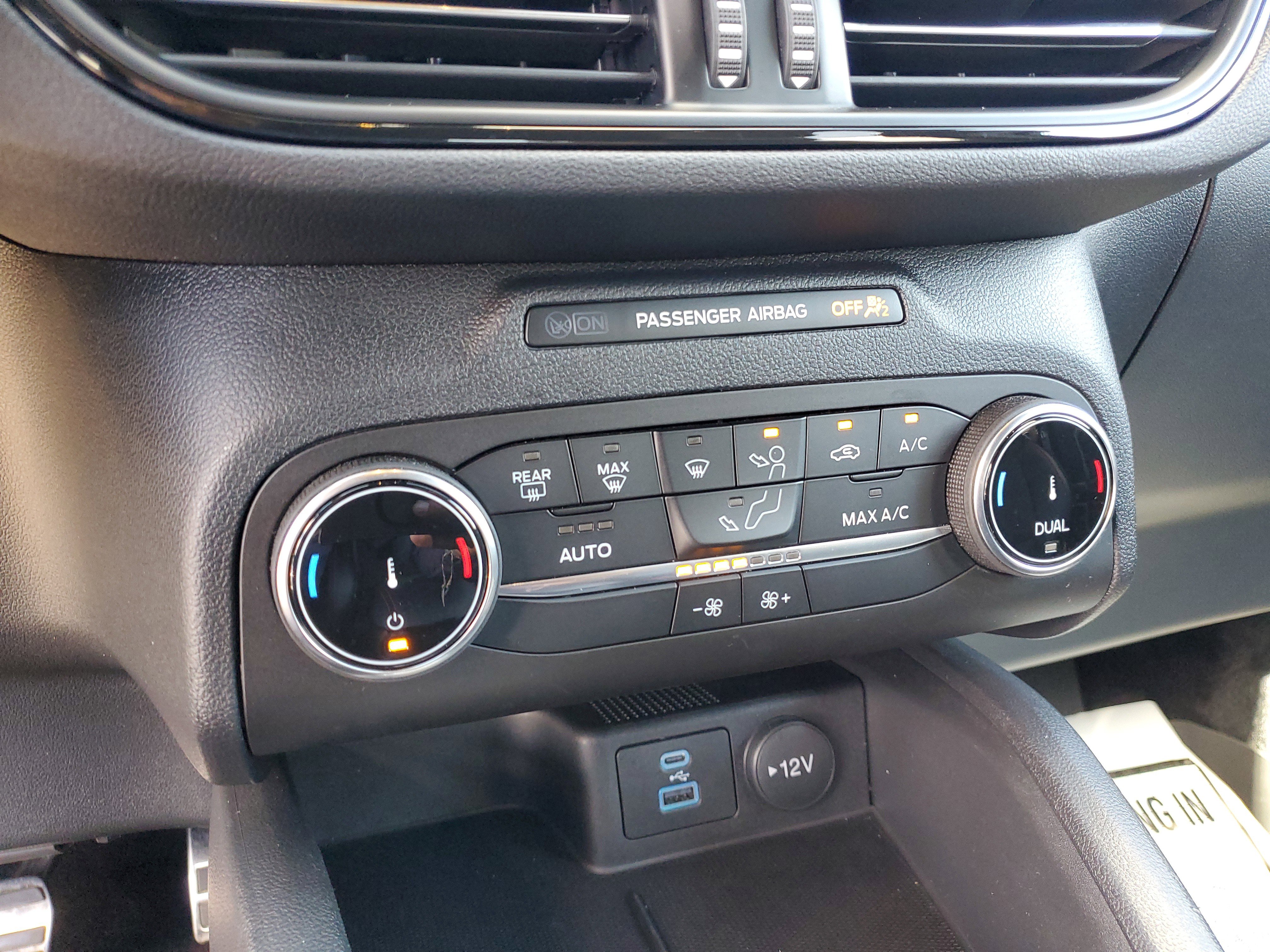 Used 2023 Ford Escape ST-Line w/ Equipment Group 301A image 23