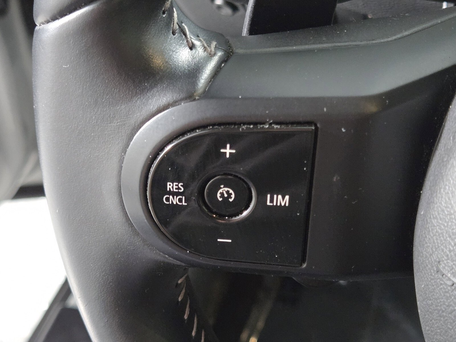 Used 2022 MINI Cooper S image 22