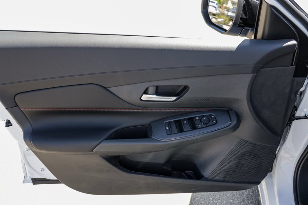 New 2027 Nissan Sentra SR FWD image 13
