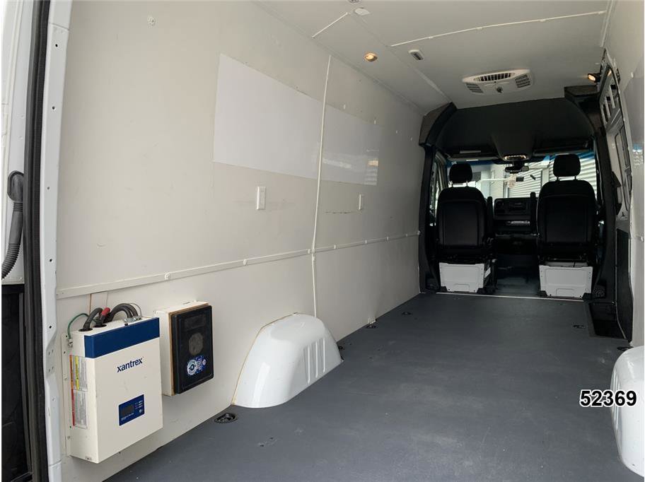 Used 2023 Mercedes-Benz Sprinter 2500 image 10