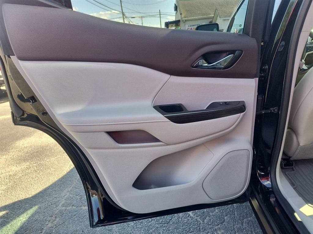 Used 2021 GMC Acadia SLT w/ Preferred Package image 35