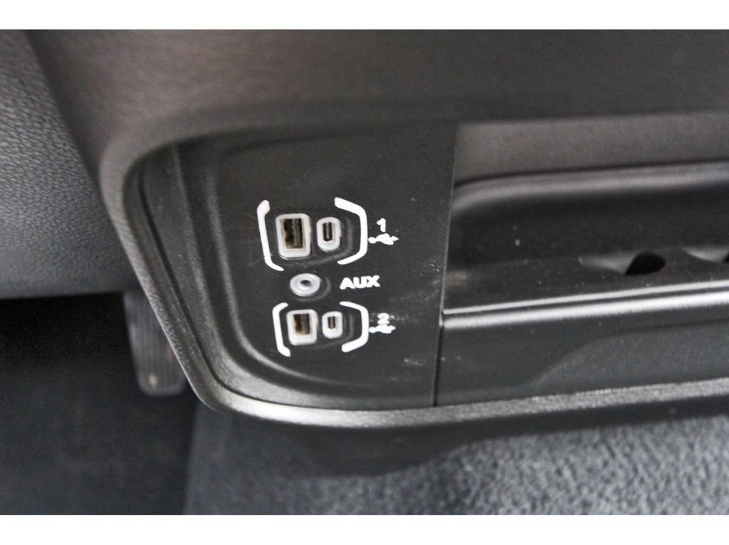 Used 2024 RAM 3500 Big Horn AWD/4WD image 36