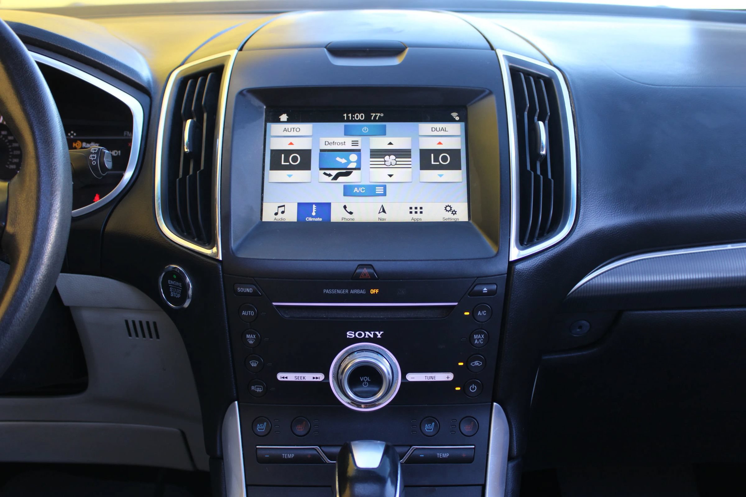 Used 2018 Ford Edge Titanium w/ Equipment Group 301A FWD image 14