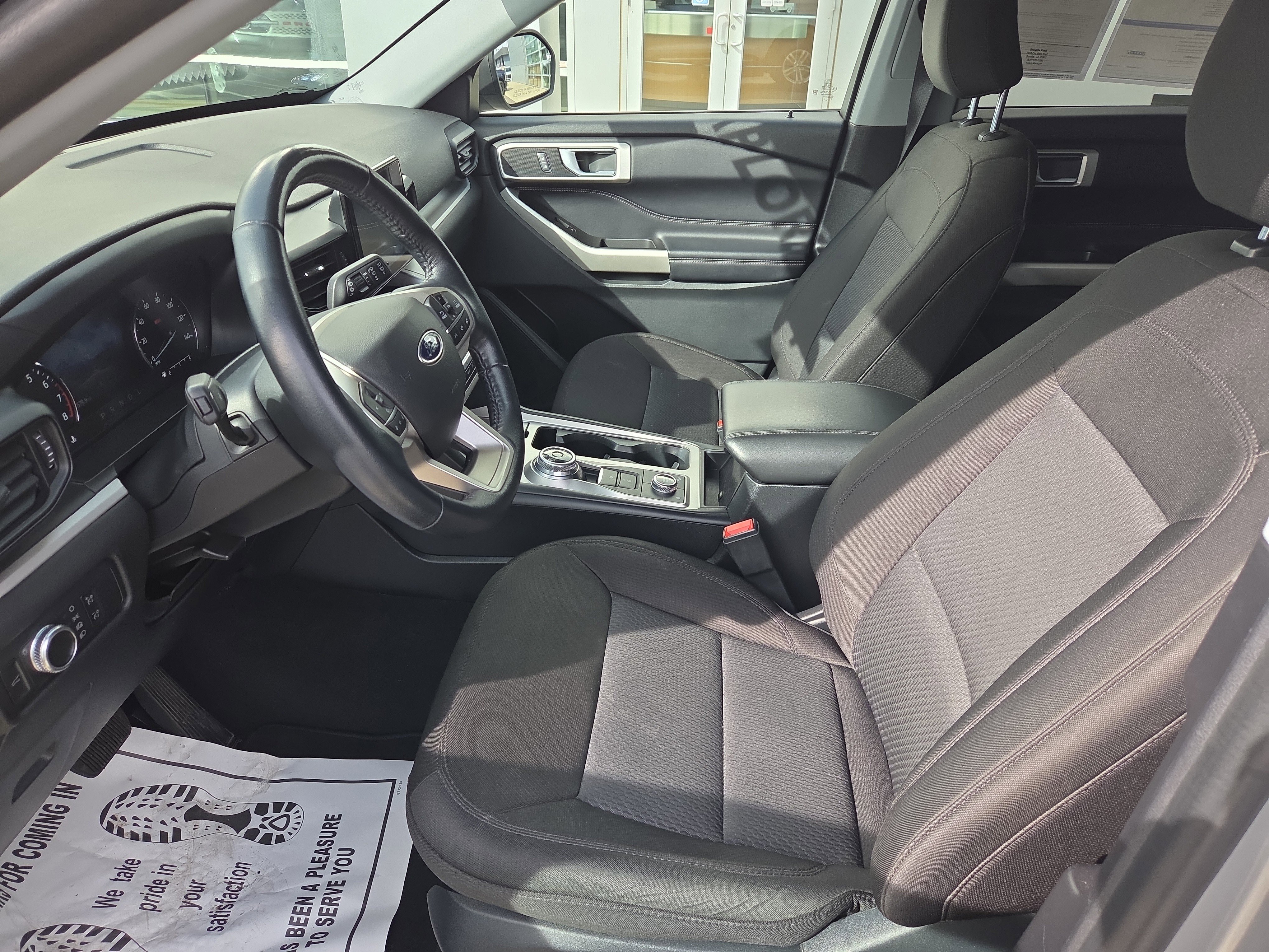 Used 2022 Ford Explorer XLT image 12