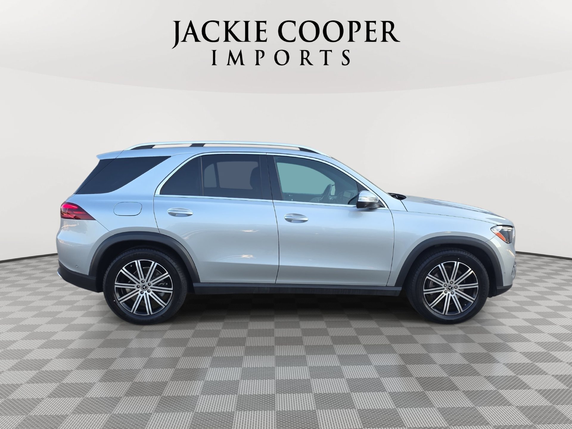 Used 2026 Mercedes-Benz GLE 350 4MATIC image 4