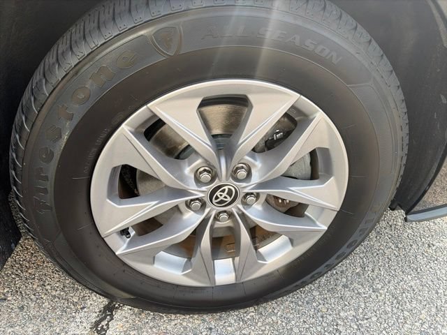 Used 2021 Toyota Sienna XLE w/ XLE Plus Package AWD/4WD image 13