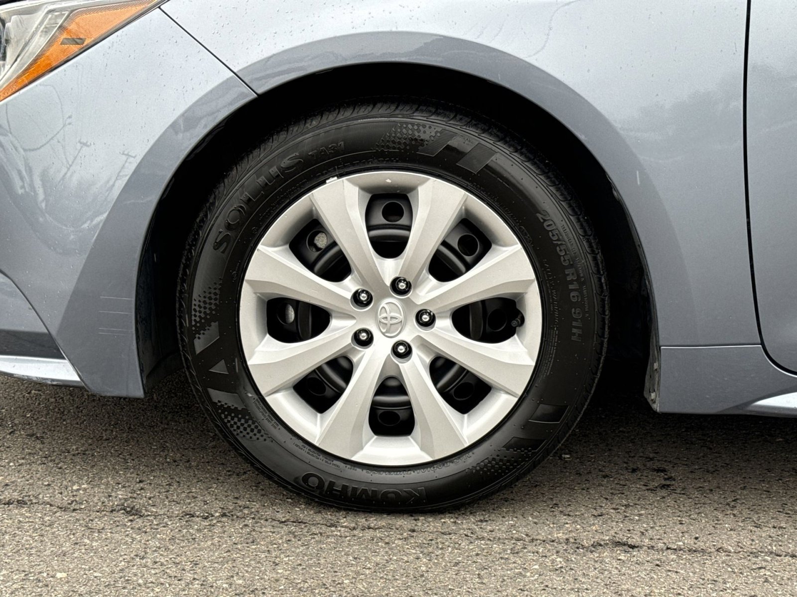 Used 2024 Toyota Corolla LE image 12