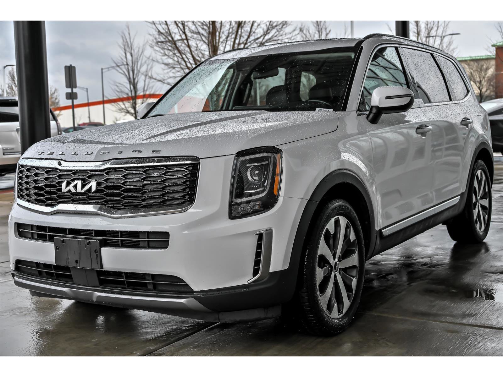 Used 2022 Kia Telluride S image 5