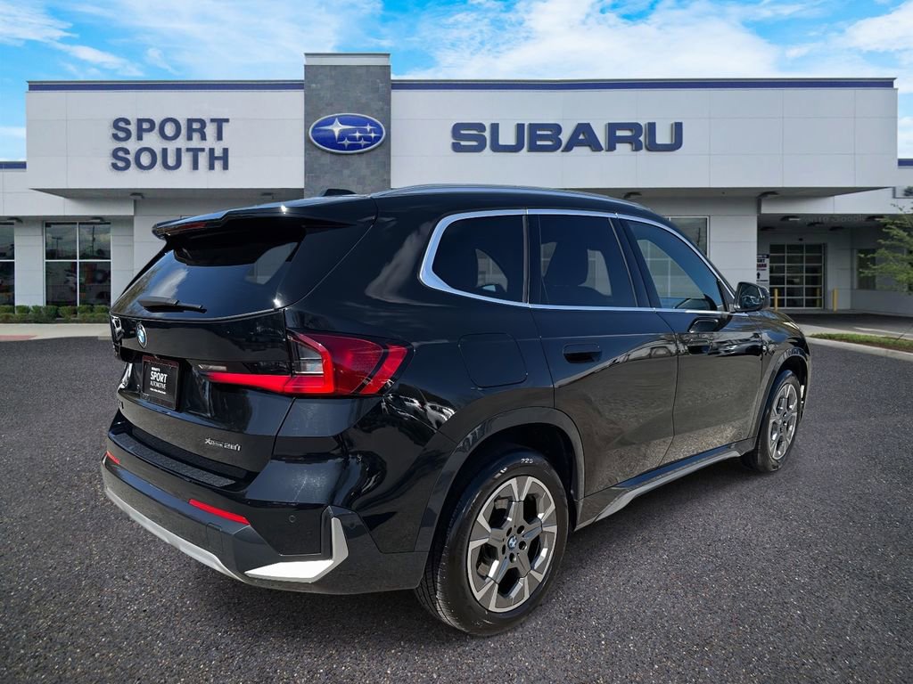 Used 2025 BMW X1 xDrive28i image 3