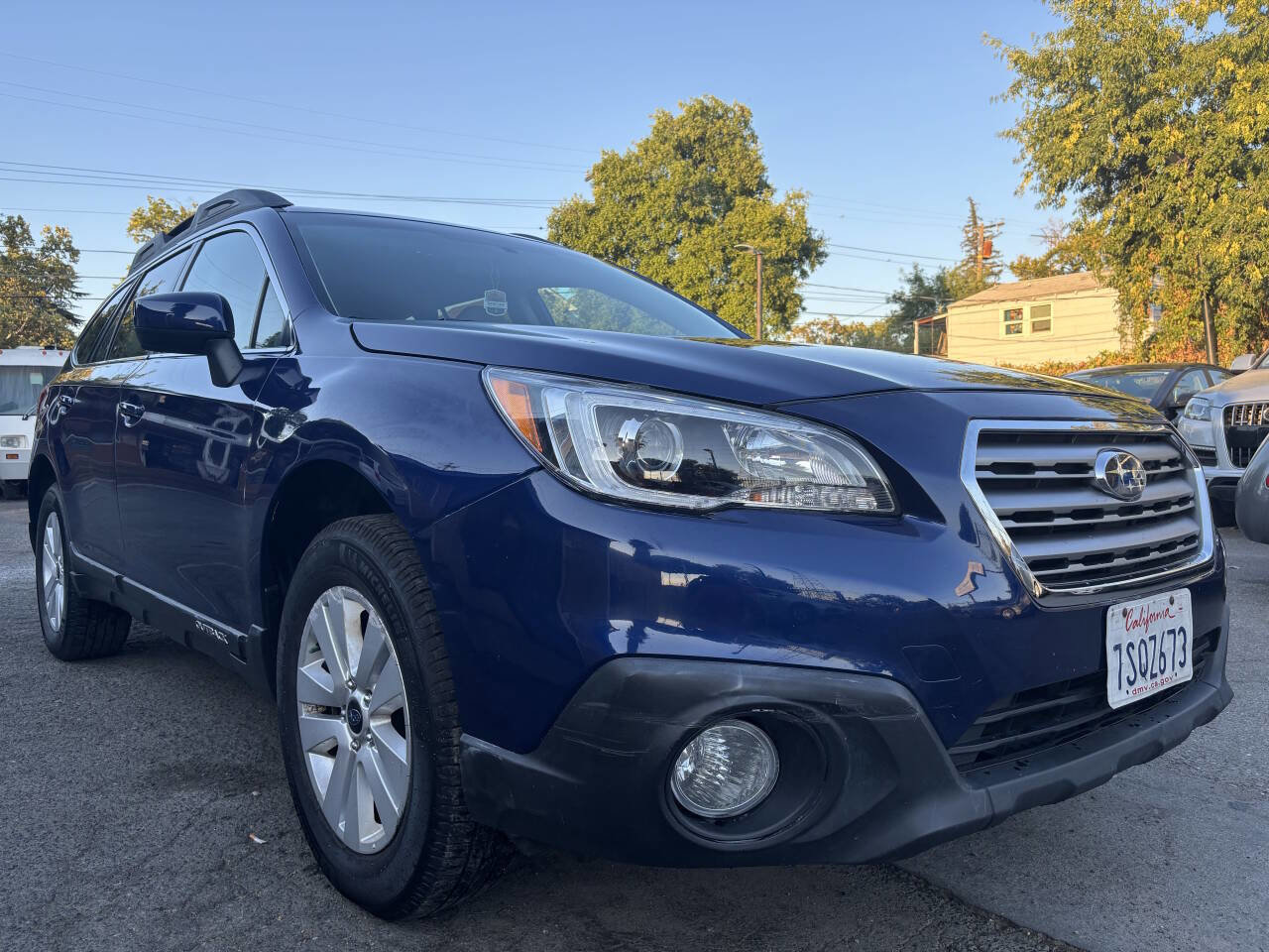 Used 2015 Subaru Outback 2.5i Premium image 2
