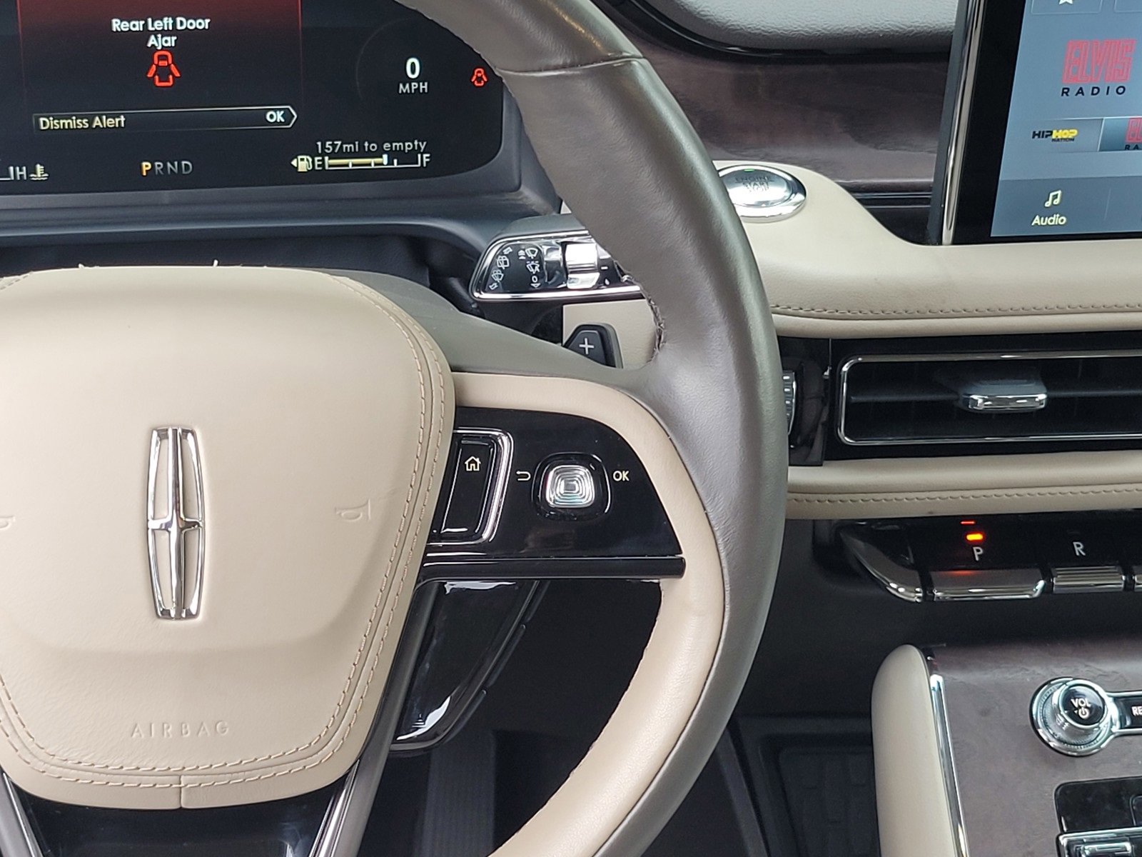 Used 2023 Lincoln Aviator Reserve w/ Equipment Group 201A image 14