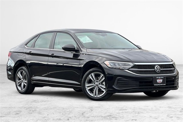 Used 2024 Volkswagen Jetta SE