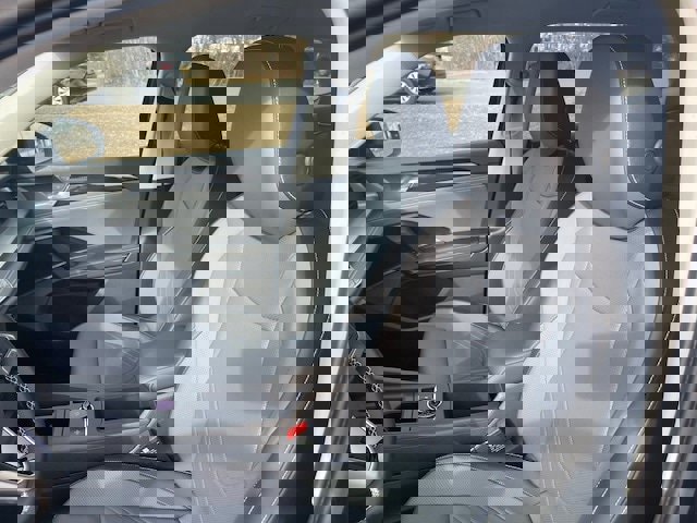 New 2025 Volkswagen Tiguan SE image 12