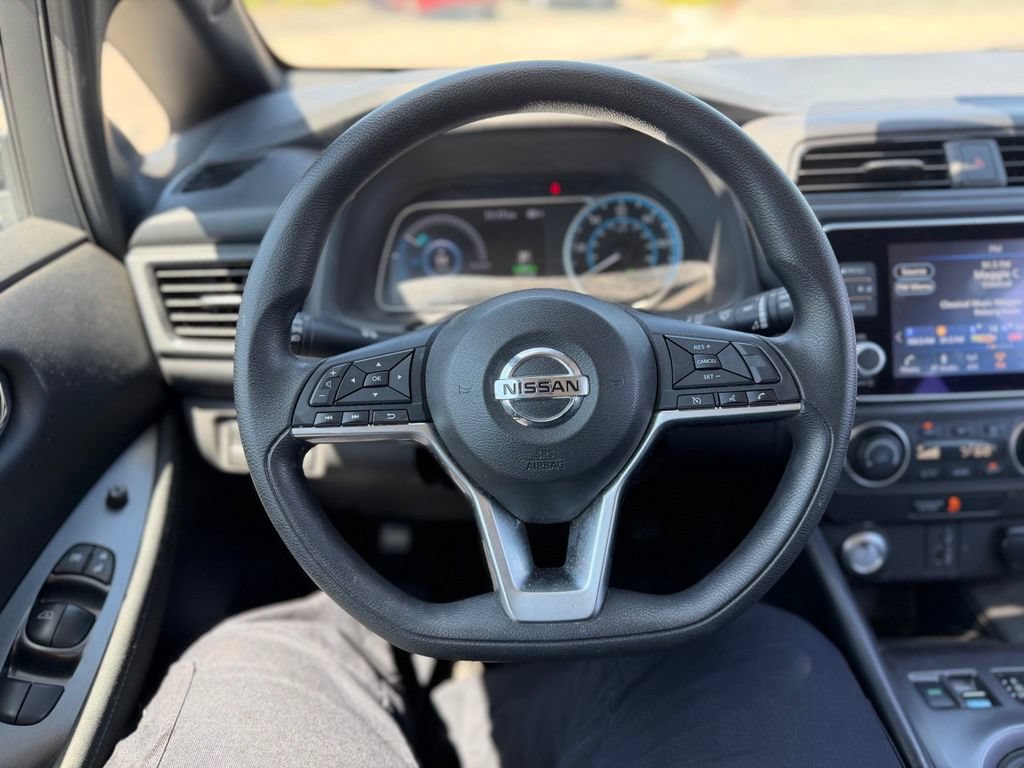 Used 2022 Nissan Leaf S FWD image 6