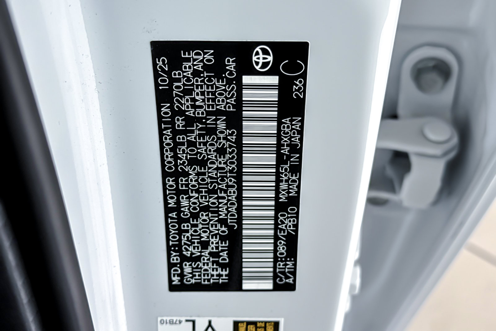 Used 2026 Toyota Prius XLE AWD/4WD image 29