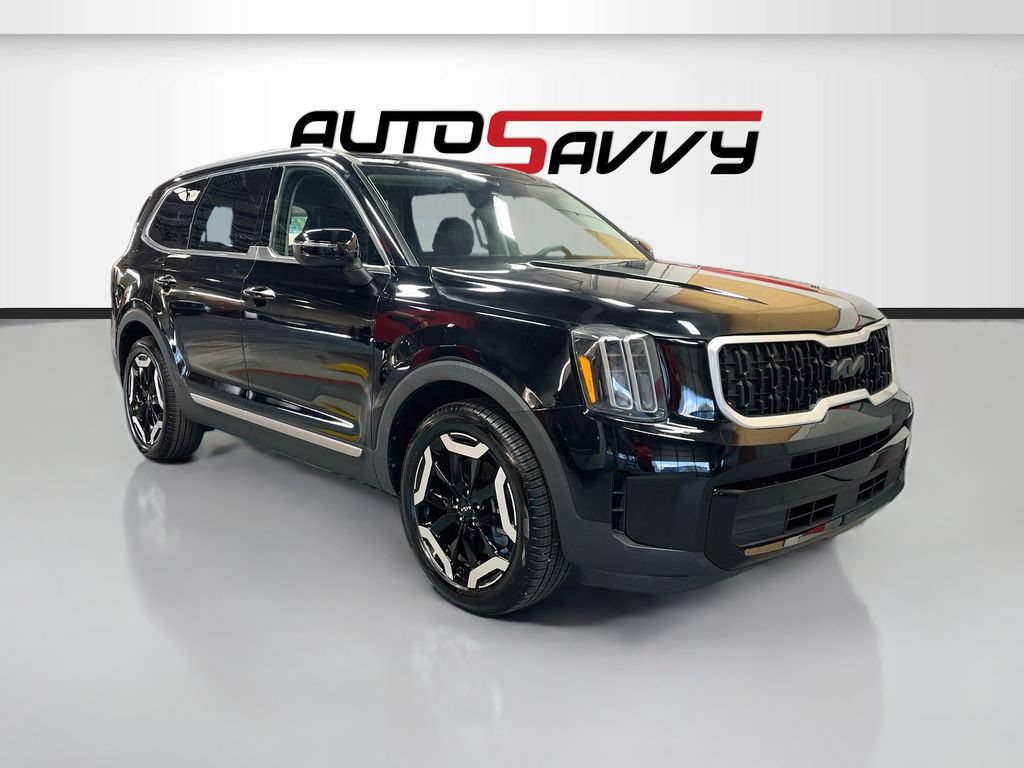Used 2025 Kia Telluride S AWD/4WD image 1