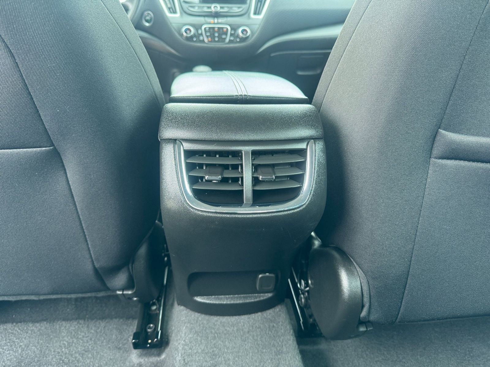 Used 2024 Chevrolet Malibu LT image 24