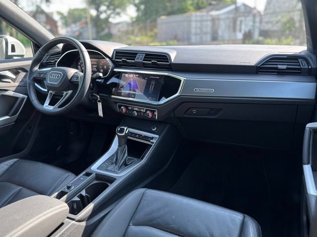 Used 2025 Audi Q3 2.0T Premium AWD/4WD image 15