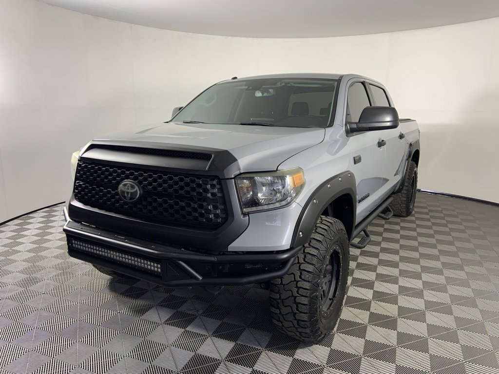 Used 2019 Toyota Tundra SR5 w/ Convenience Package image 5