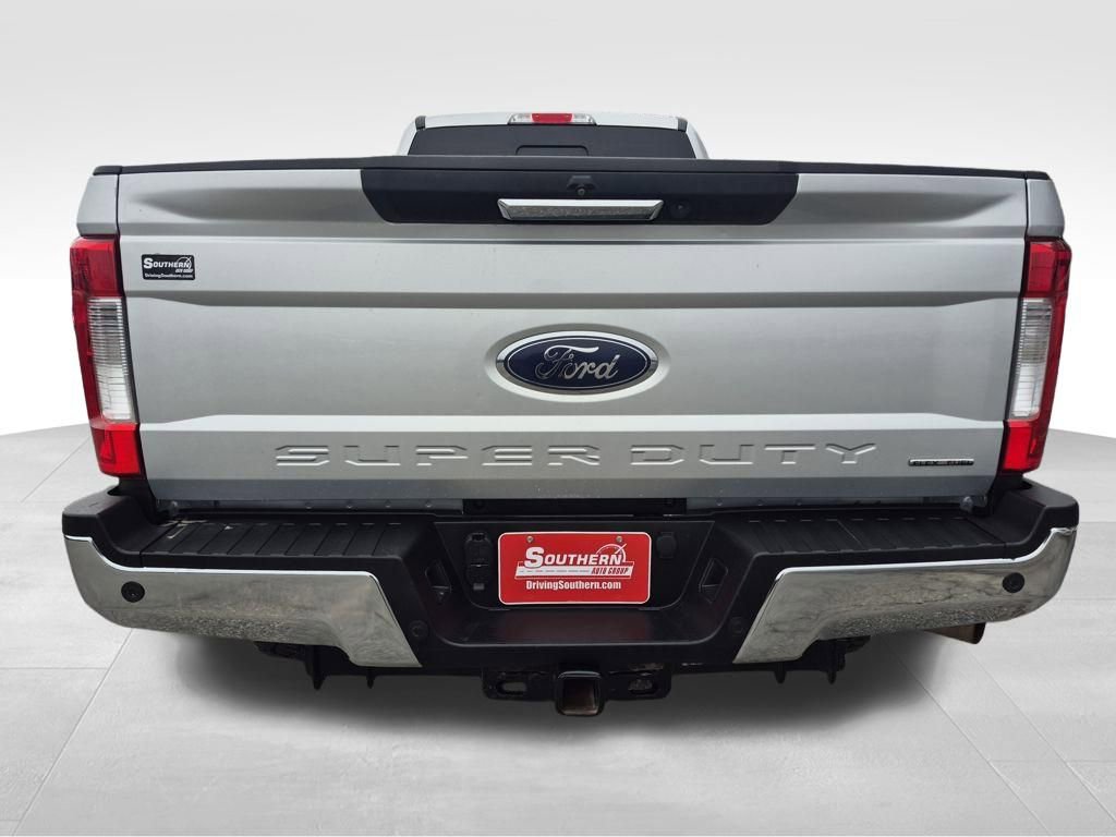 Used 2017 Ford F250 Lariat w/ Lariat Value Package image 5