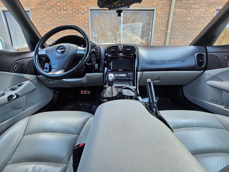 Used 2006 Chevrolet Corvette Coupe w/ Preferred Equipment Group image 48