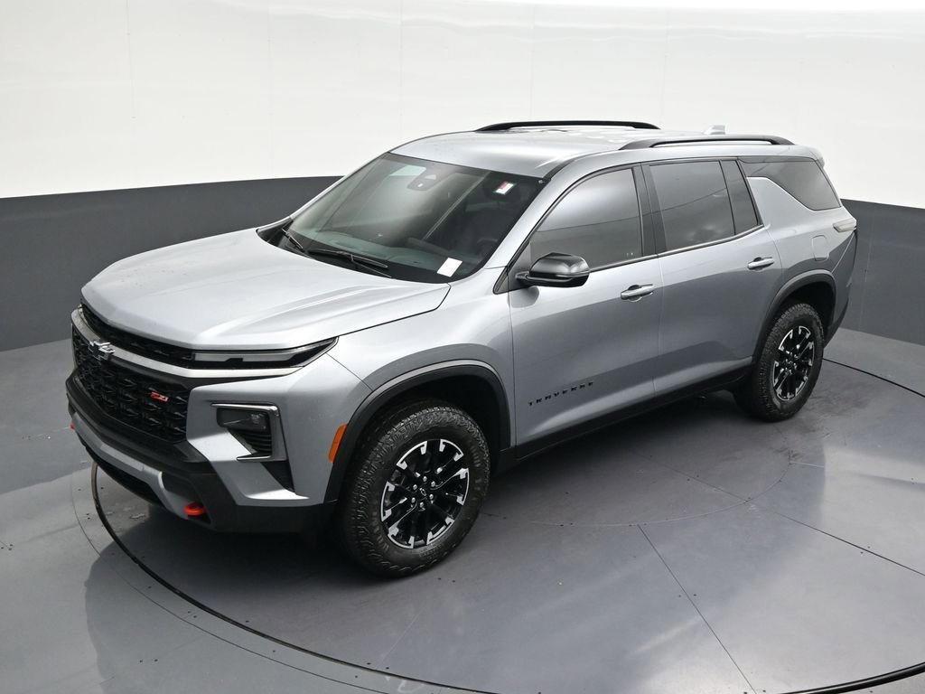 Used 2025 Chevrolet Traverse Z71 AWD/4WD image 16