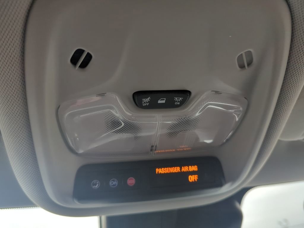 Used 2023 Chevrolet TrailBlazer LT w/ Convenience Package image 39