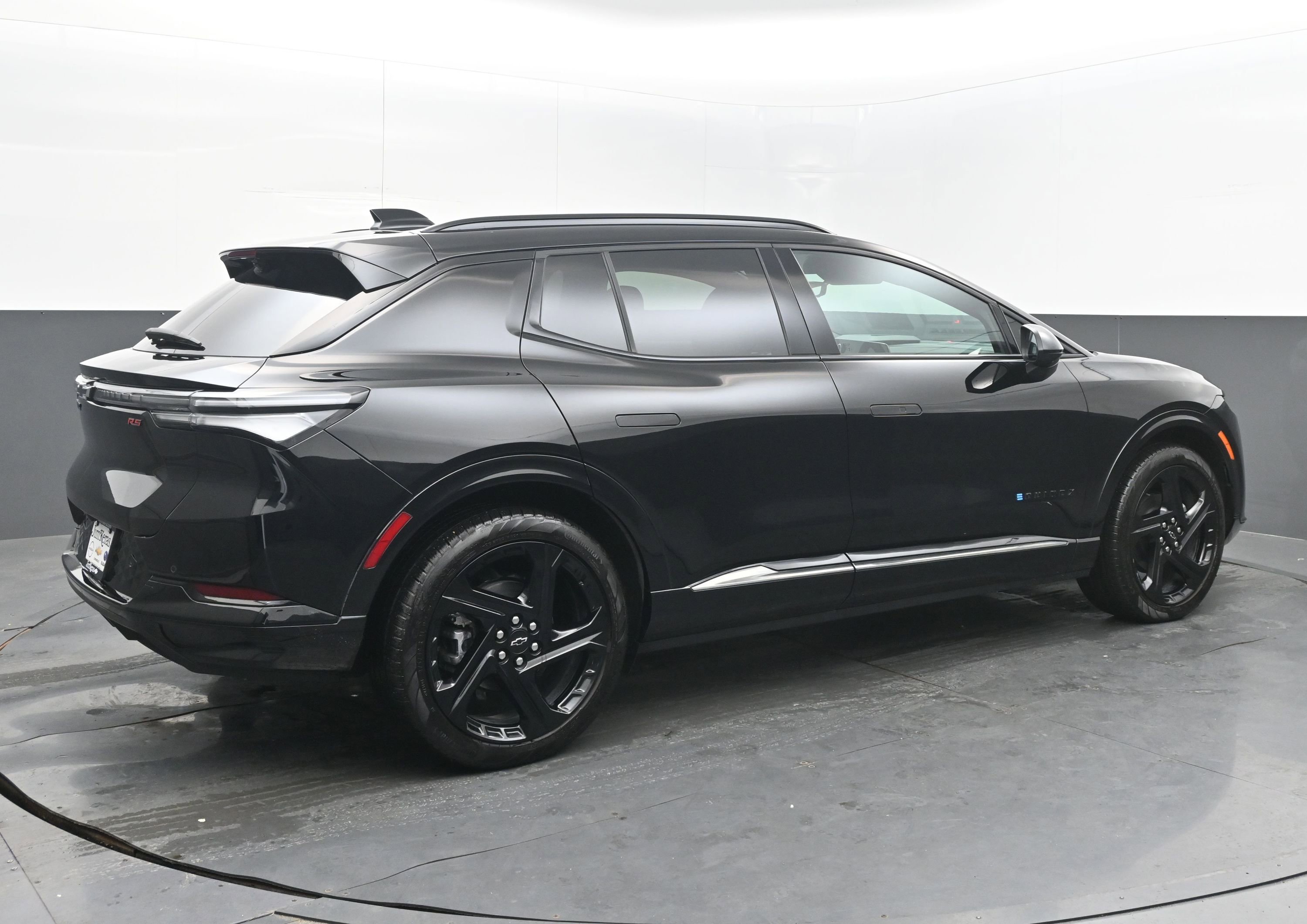 New 2025 Chevrolet Equinox EV RS w/ Convenience Package II image 9