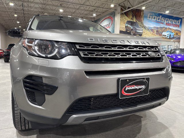 Used 2017 Land Rover Discovery Sport SE image 26