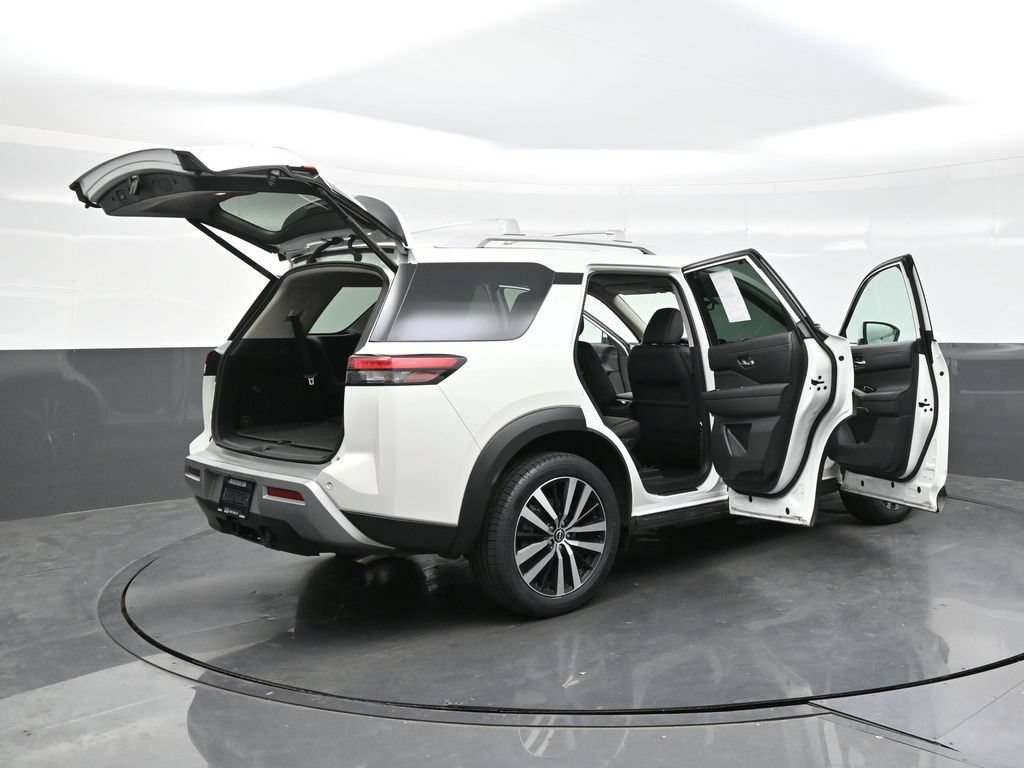 Used 2023 Nissan Pathfinder Platinum AWD/4WD image 55