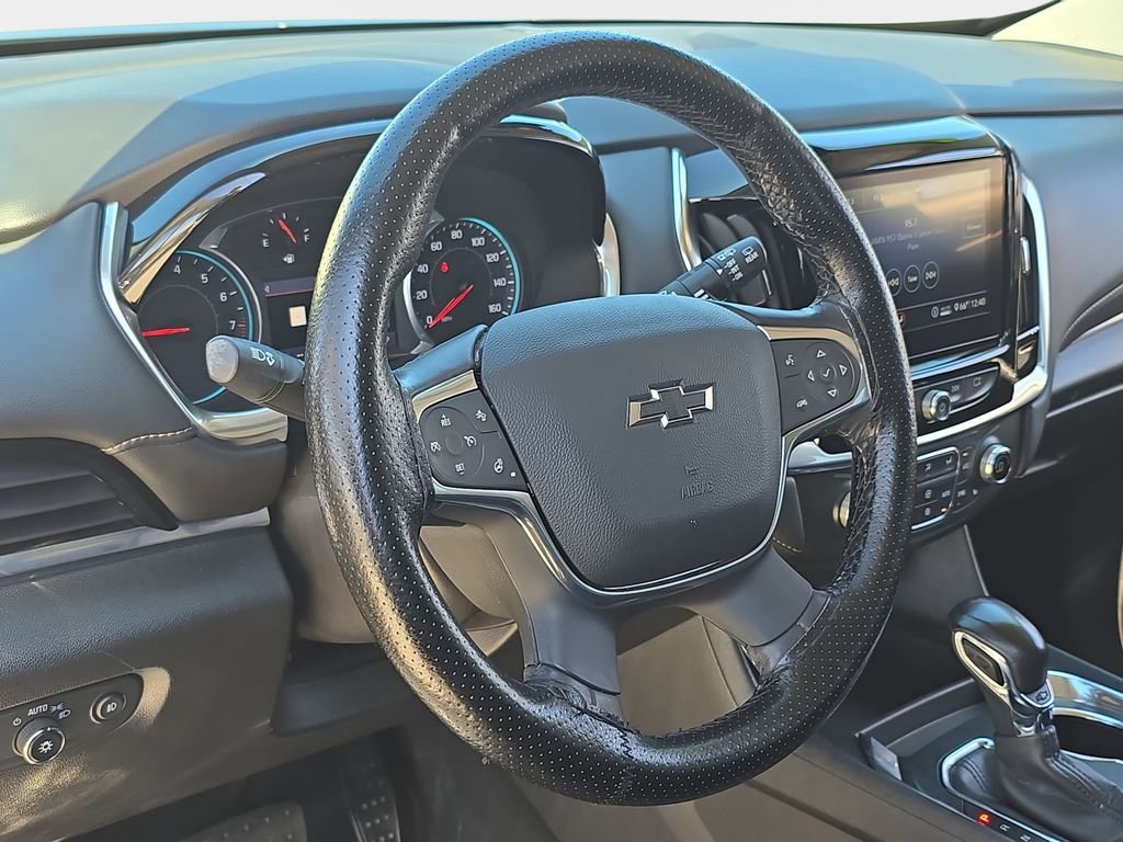 Used 2021 Chevrolet Traverse RS image 20
