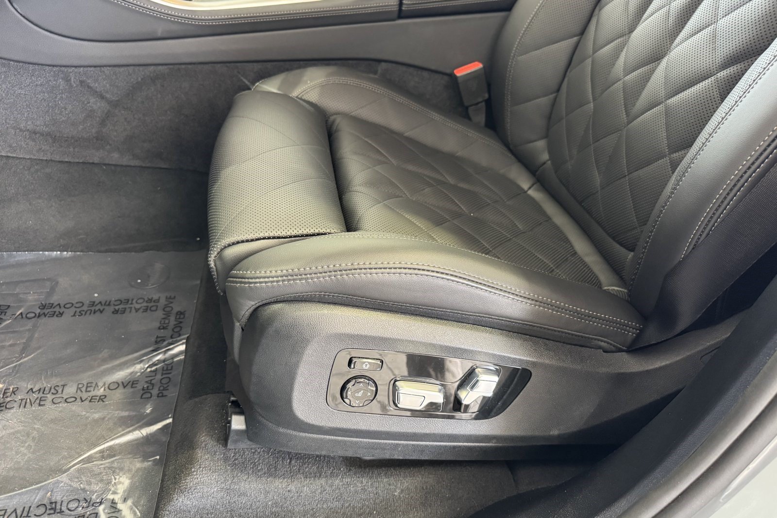 Used 2026 BMW X5 xDrive50e w/ Executive Package AWD/4WD image 15
