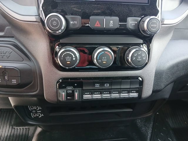 New 2026 RAM 3500 Tradesman w/ Chrome Appearance Group AWD/4WD image 25