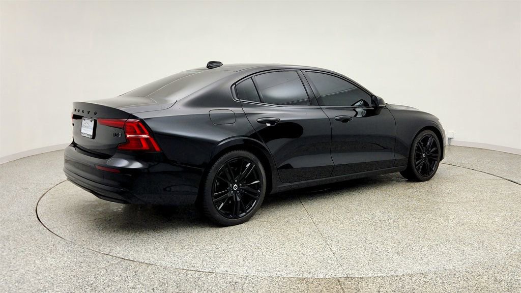 Used 2024 Volvo S60 B5 Plus w/ Climate Package AWD/4WD image 5