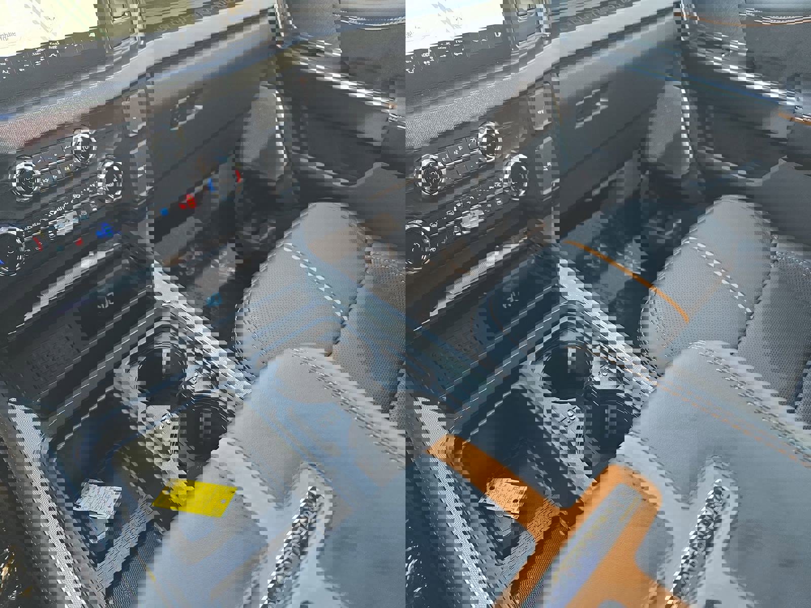 Used 2024 Ford F350 Platinum w/ FX4 Off-Road Package image 27