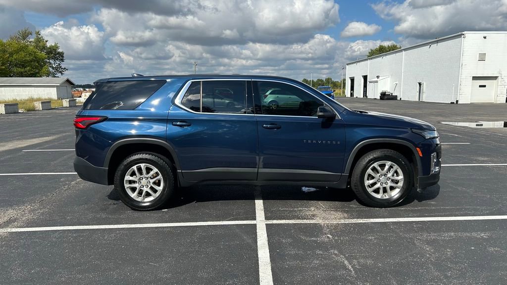 Used 2022 Chevrolet Traverse LS image 8