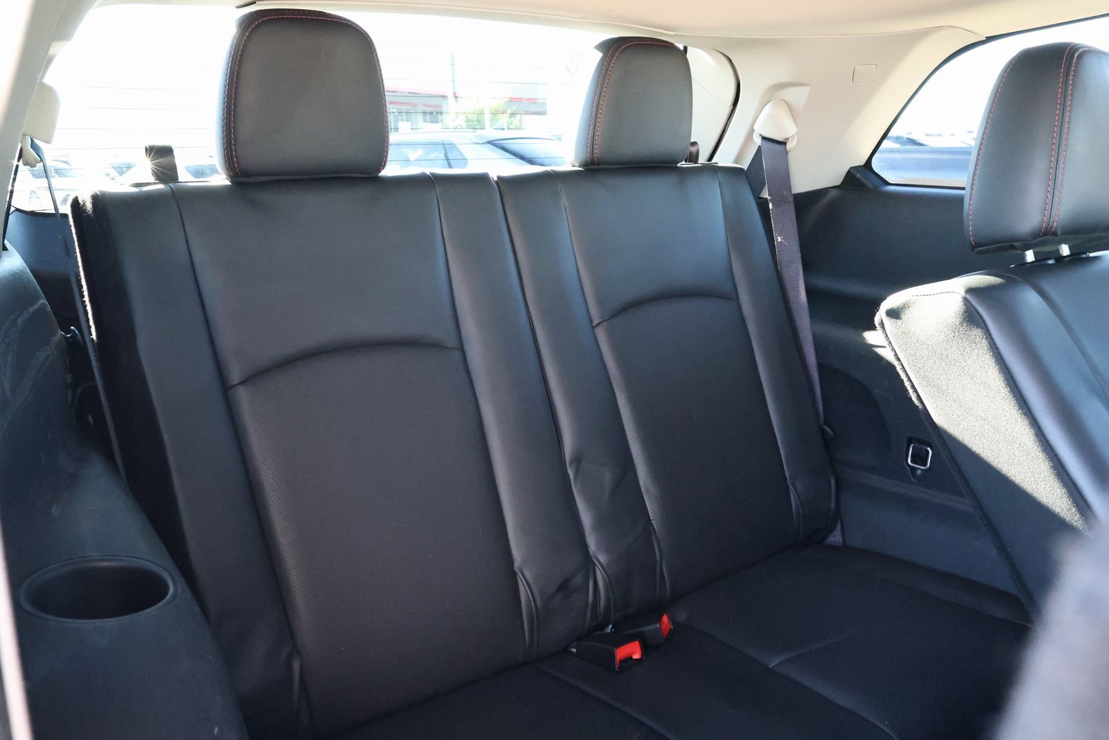 Used 2015 Dodge Journey R/T w/ Flexible Seating Group image 34