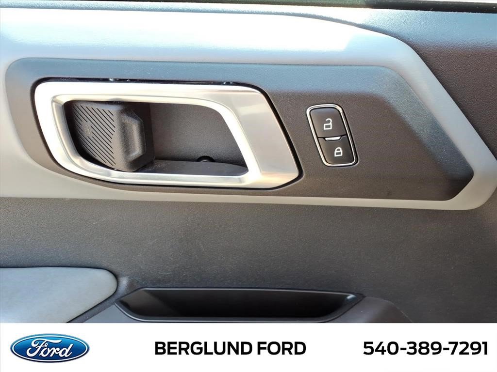 Used 2022 Ford Bronco Badlands w/ Sasquatch Package AWD/4WD image 21