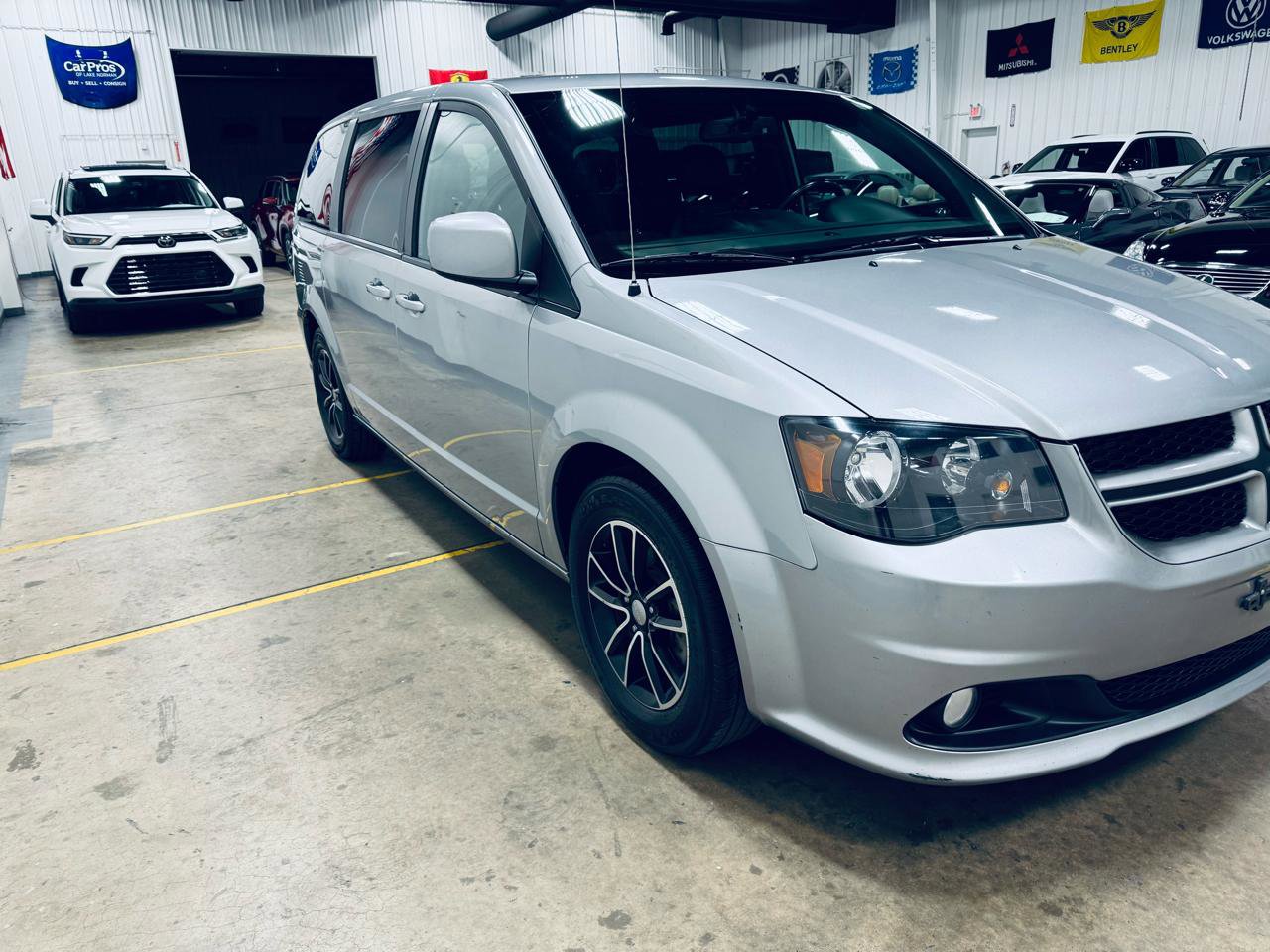 Used 2018 Dodge Grand Caravan GT image 17