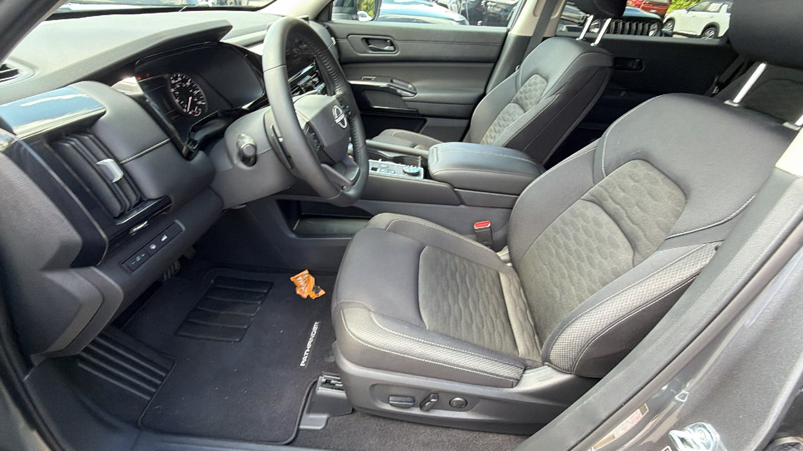 Used 2026 Nissan Pathfinder SV AWD/4WD image 16