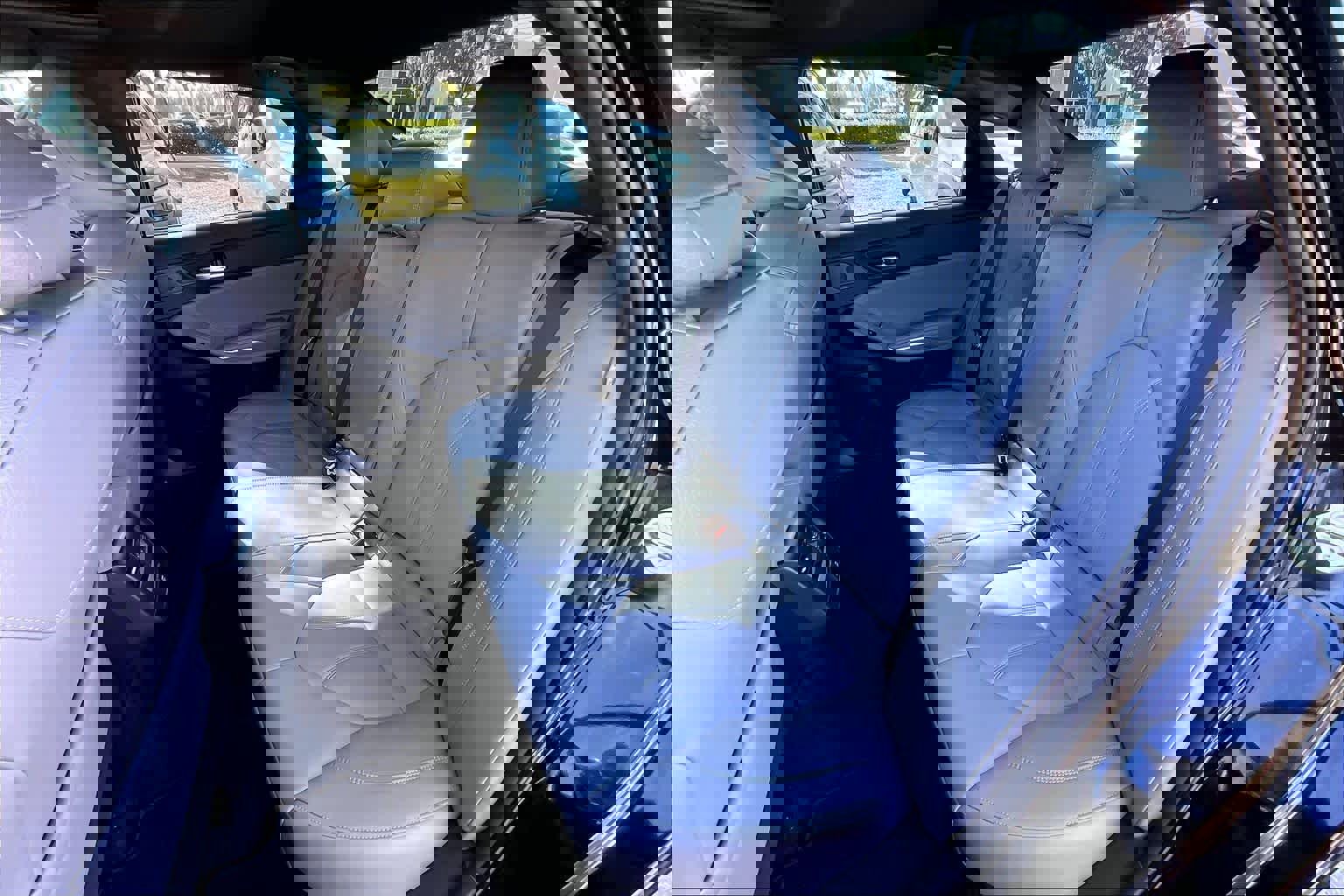 Used 2022 Toyota Avalon XLE image 20