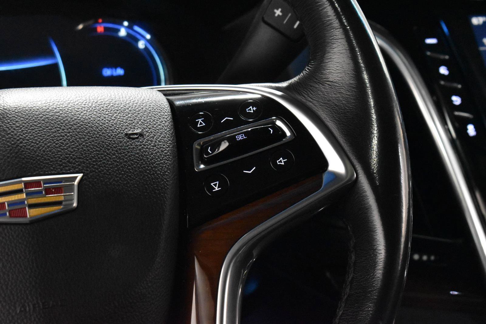 Used 2019 Cadillac Escalade Premium Luxury image 10