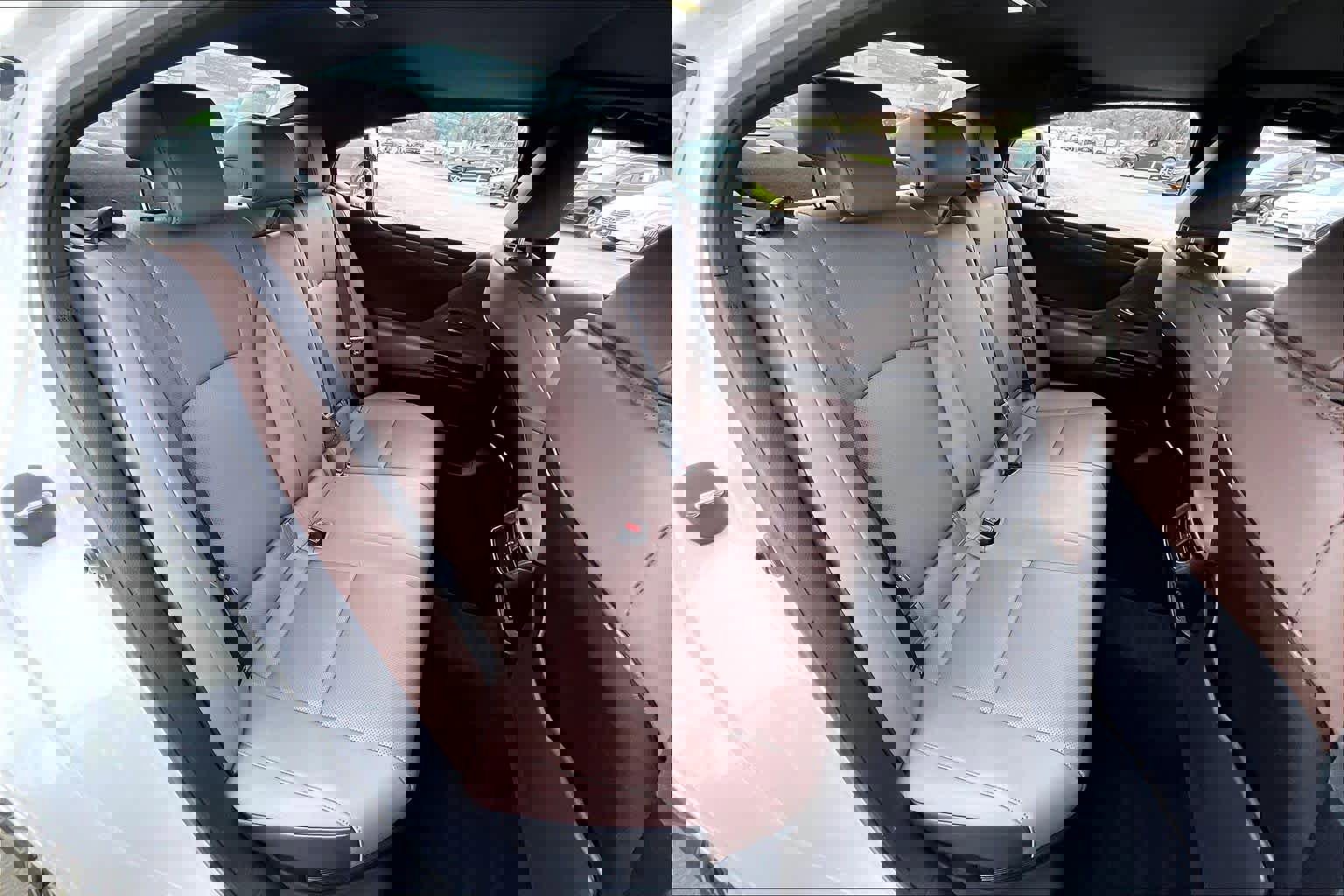 Used 2024 Lexus ES 300h w/ Premium Package image 16