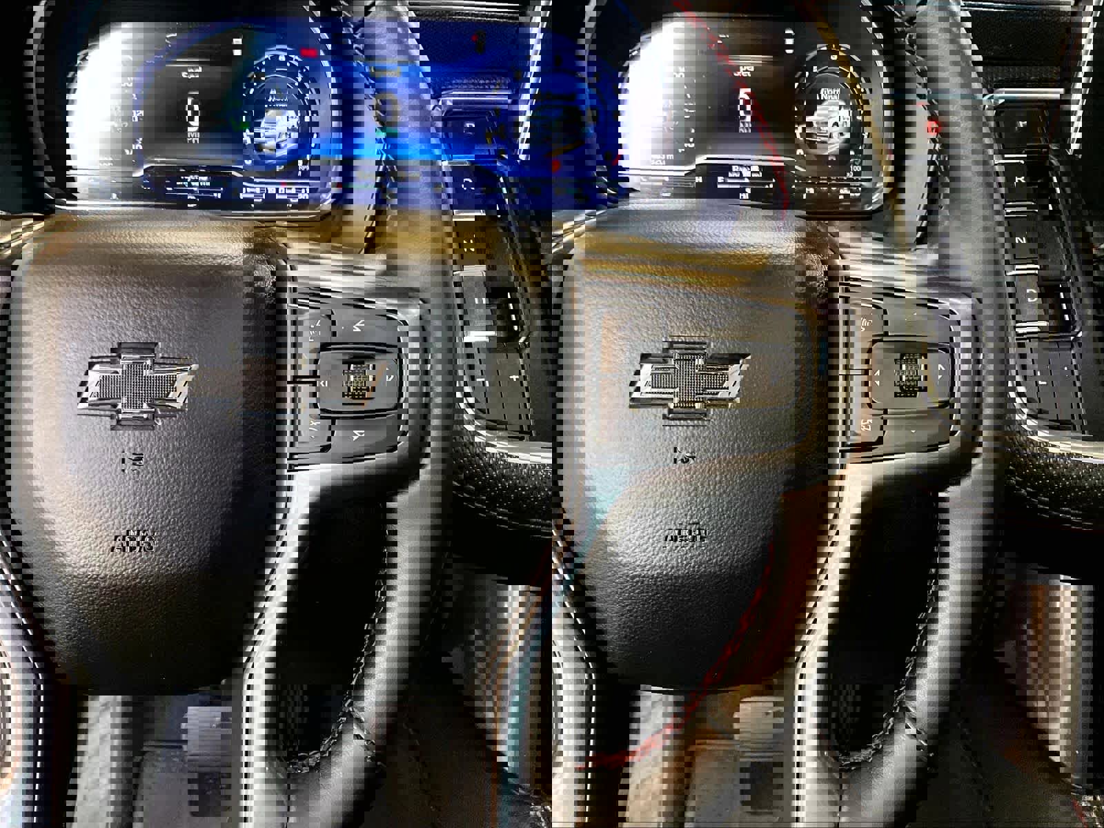 Used 2024 Chevrolet Suburban RST w/ Luxury Package image 25