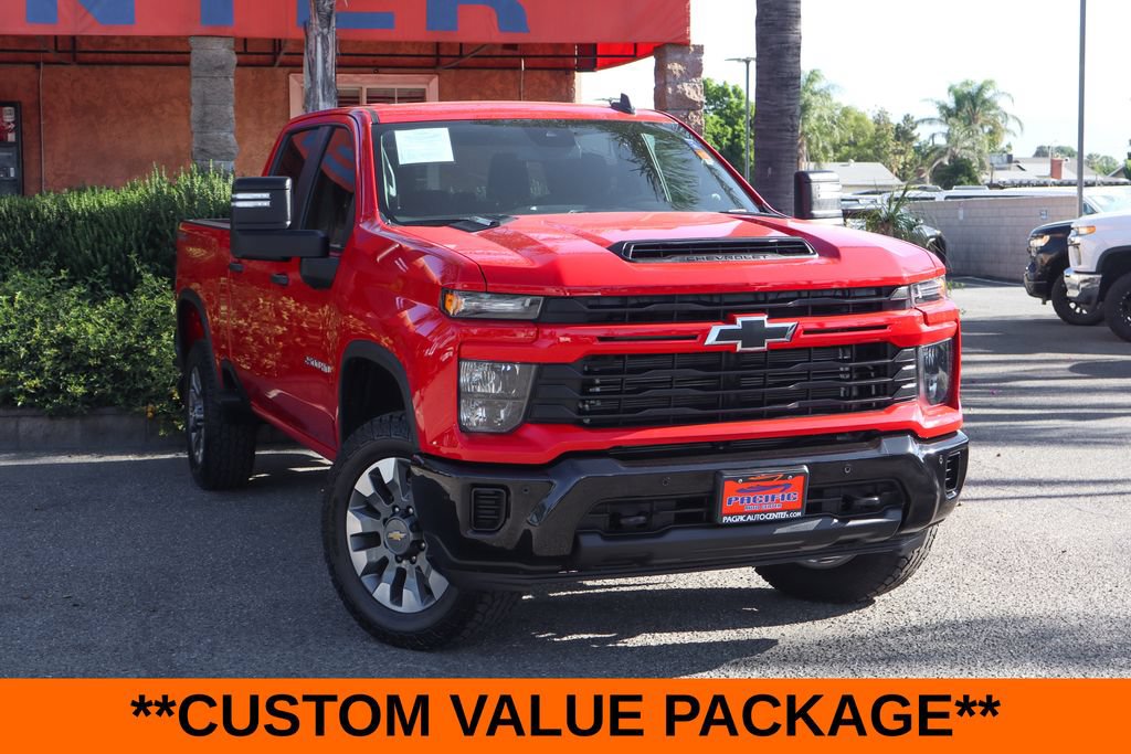 Used 2025 Chevrolet Silverado 2500 Custom w/ Custom Value Package AWD/4WD image 2
