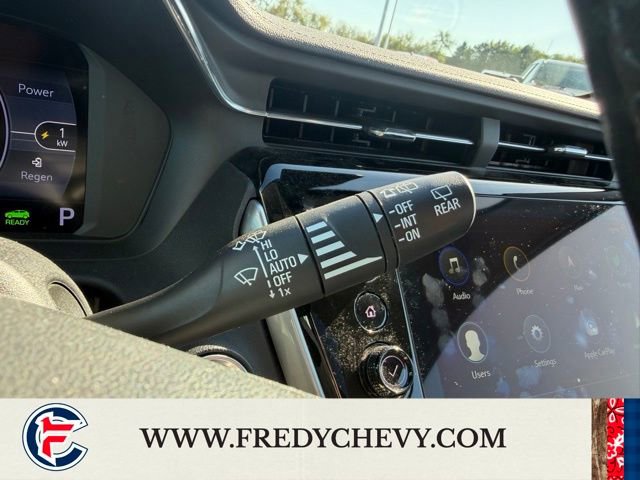 Used 2023 Chevrolet Bolt EUV Premier w/ Sun & Sound Package FWD image 19