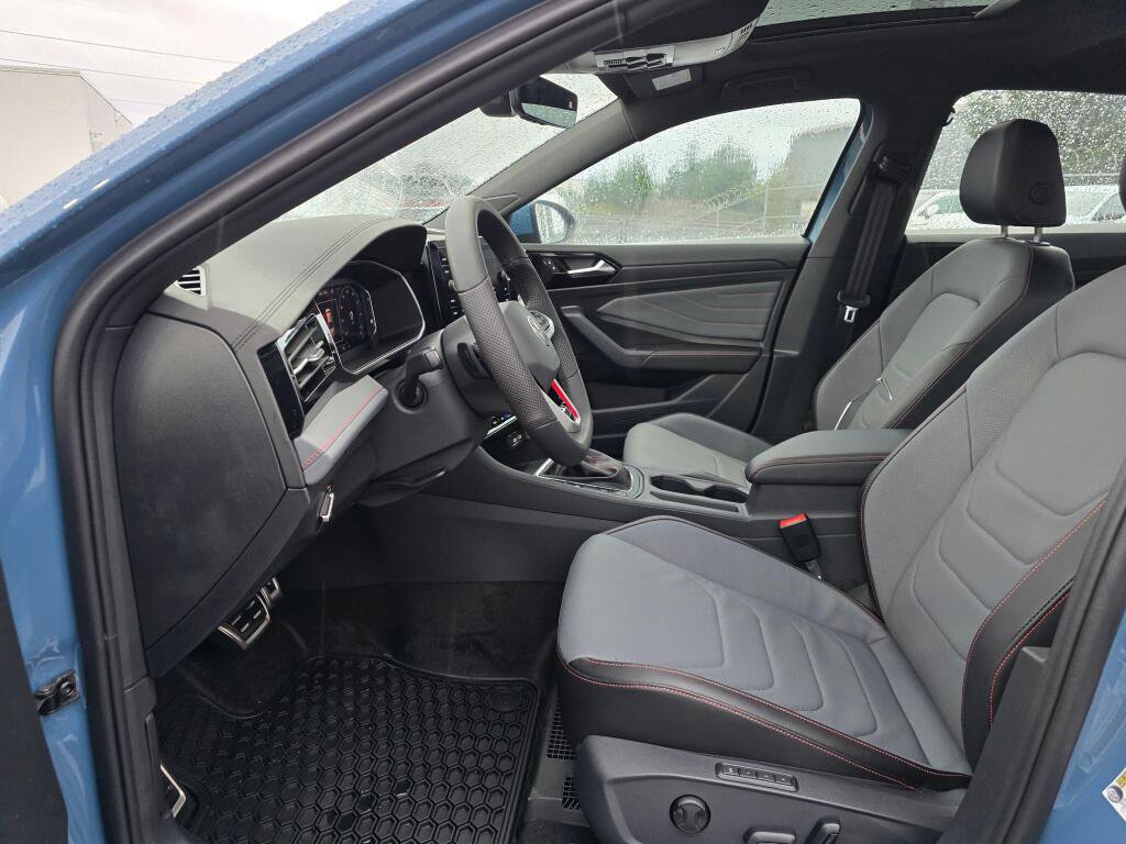 New 2026 Volkswagen Jetta GLI Autobahn FWD image 15